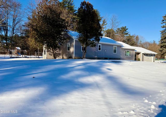 52 Division Road, Queensbury, NY 12804