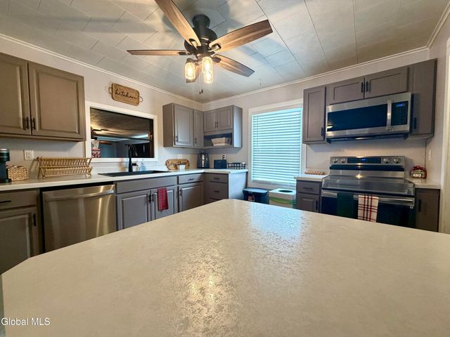 52 Division Road, Queensbury, NY 12804