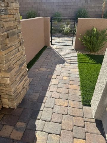 600 North Carriage Hill Drive 1021, Las Vegas, NV 89138