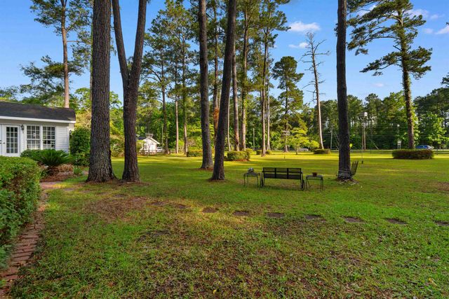 106 Jessamine St., Andrews, SC 29510