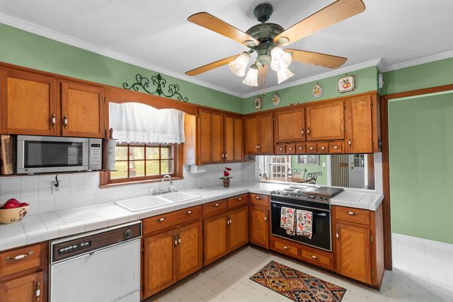 106 Jessamine St., Andrews, SC 29510