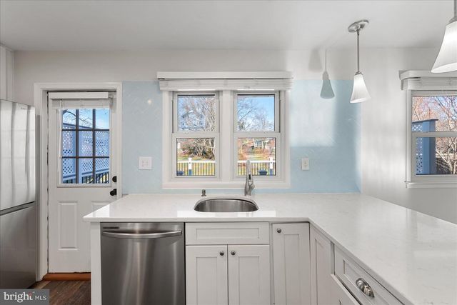 7114 XAVIER CT, Mclean, VA 22101