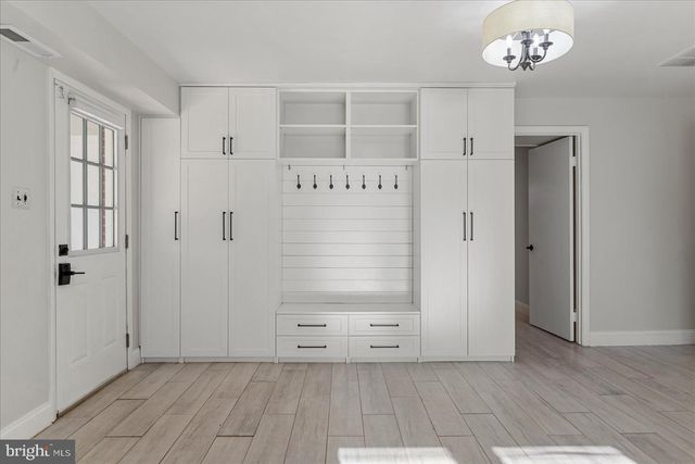 7114 XAVIER CT, Mclean, VA 22101