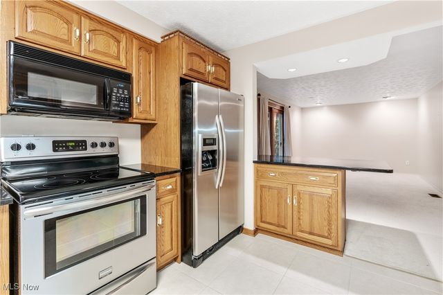 6670 Summit Drive, Canfield, OH 44406