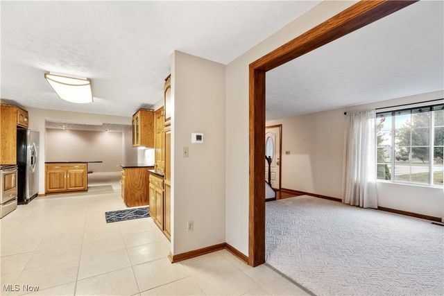 6670 Summit Drive, Canfield, OH 44406