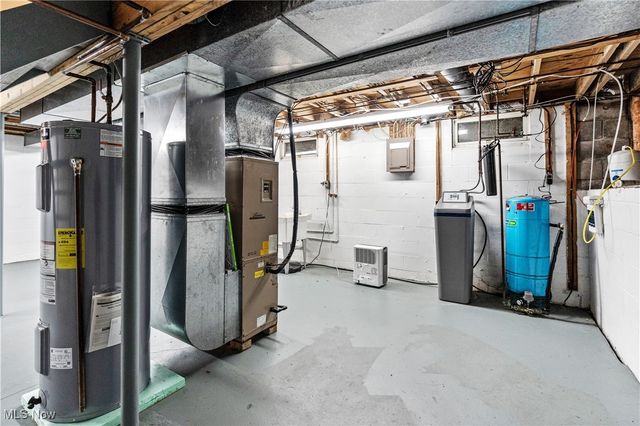 6670 Summit Drive, Canfield, OH 44406