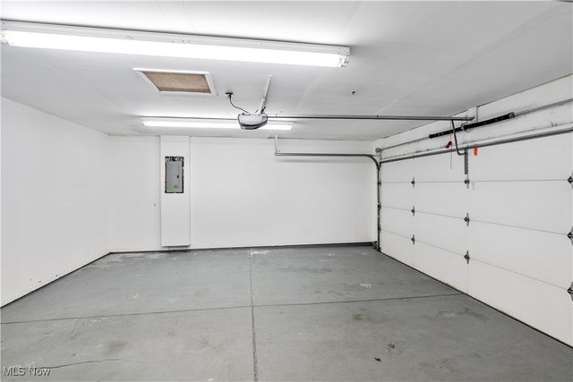 6670 Summit Drive, Canfield, OH 44406