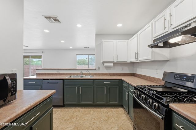 18274 S Dusk View Drive, Green Valley, AZ 85614