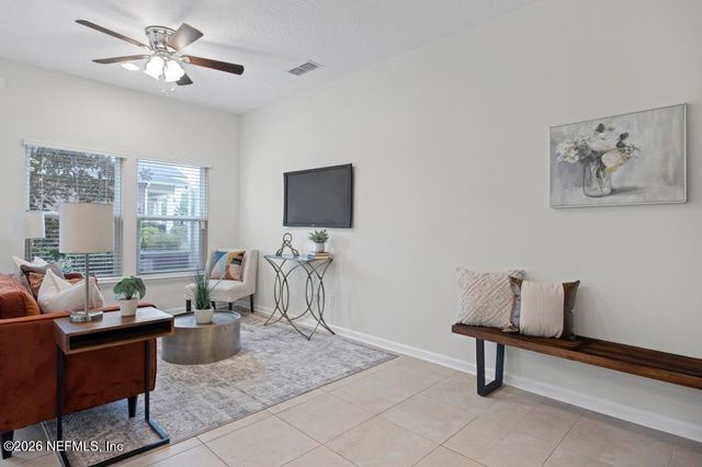 1541 ACKEN Drive, Jacksonville, FL 32225