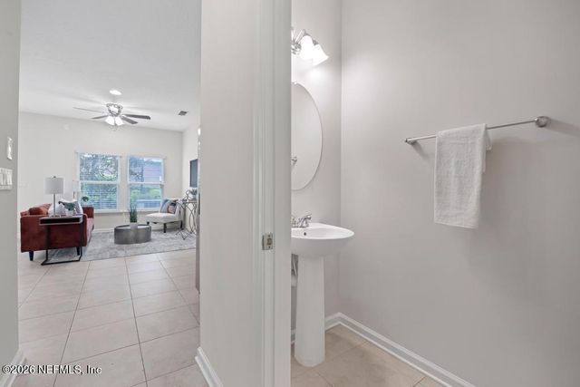 1541 ACKEN Drive, Jacksonville, FL 32225