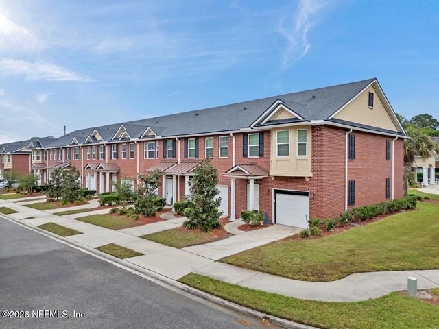 1541 ACKEN Drive, Jacksonville, FL 32225