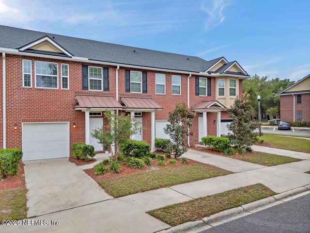 1541 ACKEN Drive, Jacksonville, FL 32225