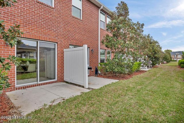 1541 ACKEN Drive, Jacksonville, FL 32225