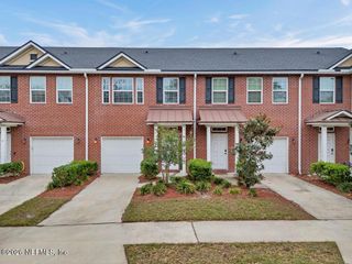 1541 ACKEN Drive, Jacksonville, FL 32225
