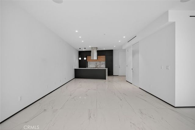 1253 N Sweetzer Avenue 3, West Hollywood, CA 90069