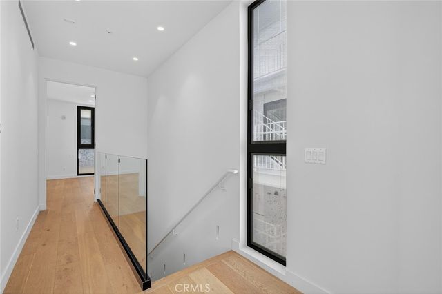 1253 N Sweetzer Avenue 3, West Hollywood, CA 90069