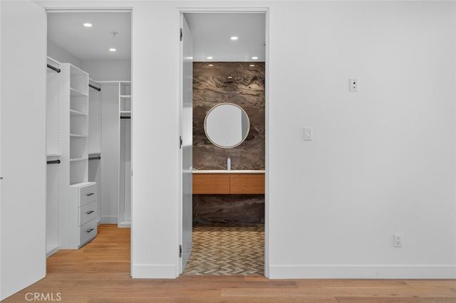 1253 N Sweetzer Avenue 3, West Hollywood, CA 90069