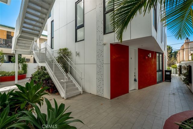 1253 N Sweetzer Avenue 3, West Hollywood, CA 90069