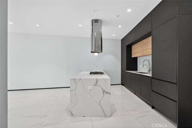 1253 N Sweetzer Avenue 3, West Hollywood, CA 90069