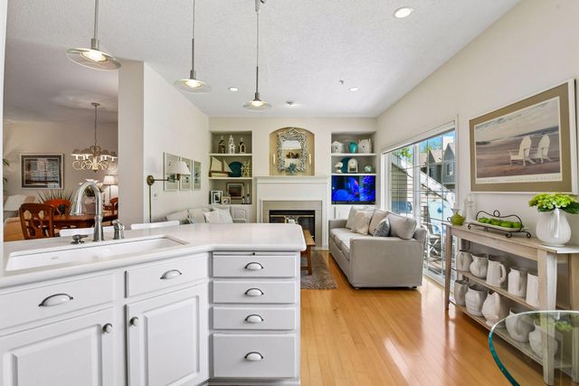 921 Fairfield Way, Minnetonka, MN 55305