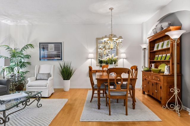 921 Fairfield Way, Minnetonka, MN 55305