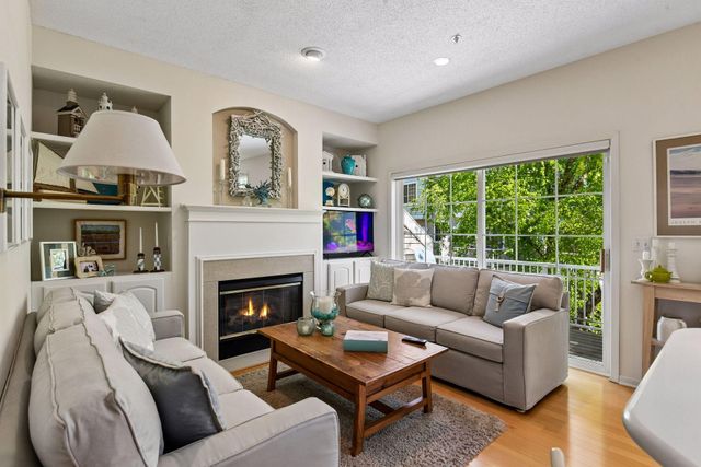 921 Fairfield Way, Minnetonka, MN 55305