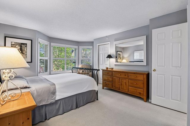 921 Fairfield Way, Minnetonka, MN 55305