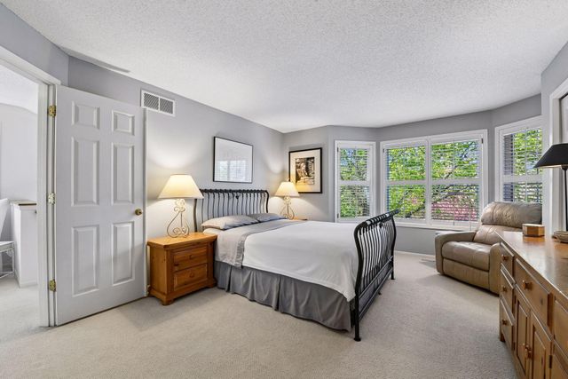 921 Fairfield Way, Minnetonka, MN 55305