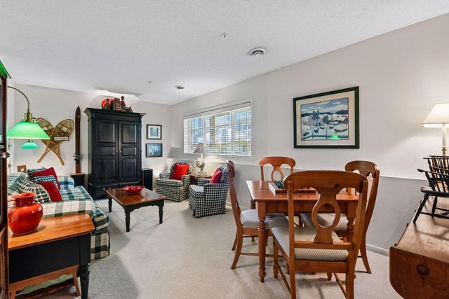 921 Fairfield Way, Minnetonka, MN 55305