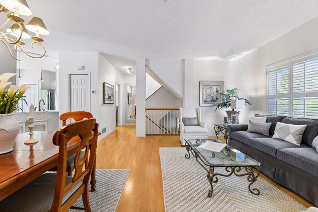 921 Fairfield Way, Minnetonka, MN 55305