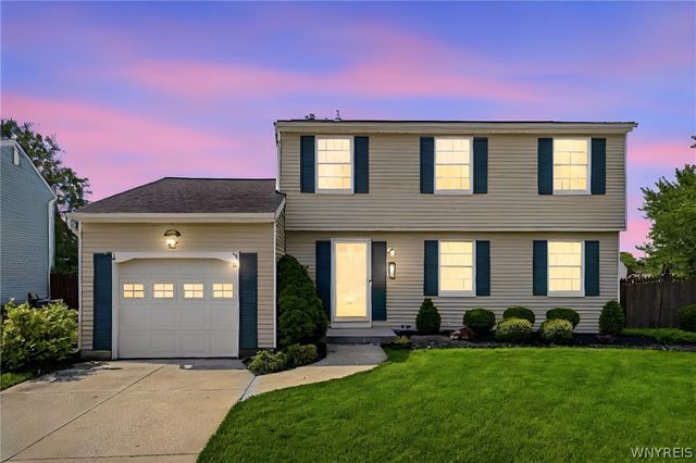 173 Roycroft Dr, West Seneca, NY 14224