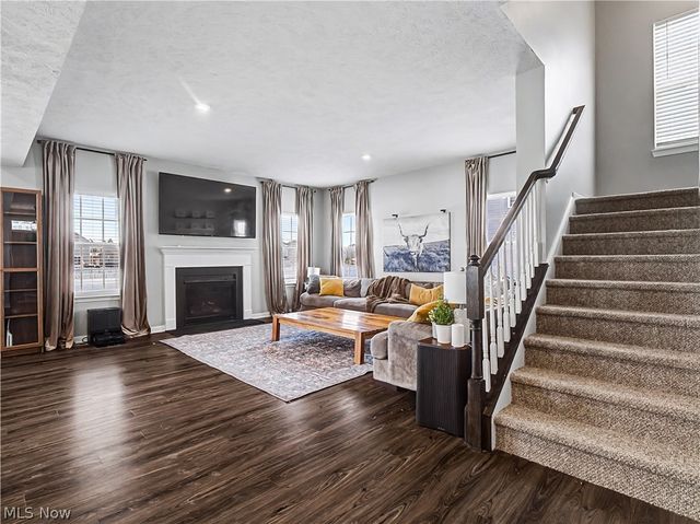 9254 Winfield Lane, North Ridgeville, OH 44039