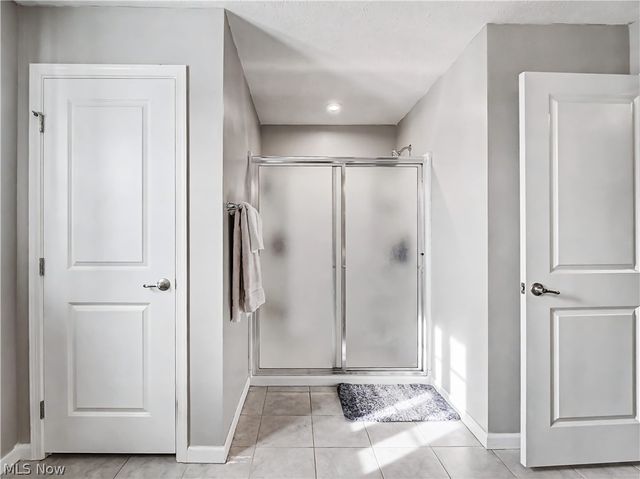 9254 Winfield Lane, North Ridgeville, OH 44039