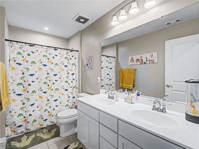 9254 Winfield Lane, North Ridgeville, OH 44039