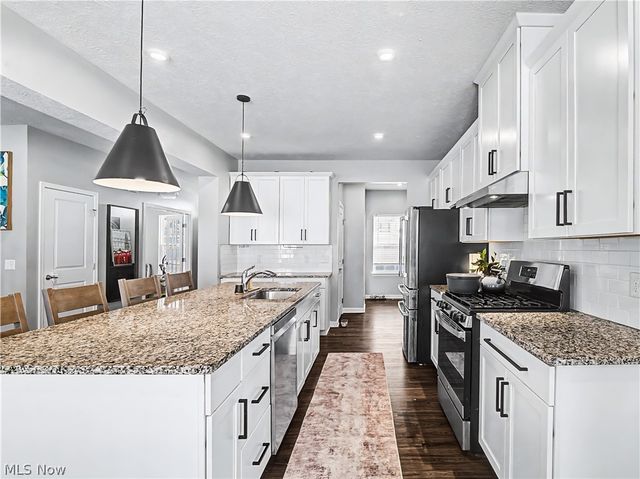 9254 Winfield Lane, North Ridgeville, OH 44039