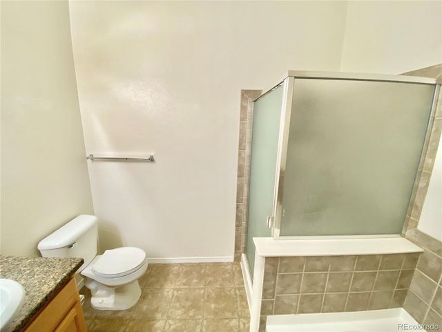 8467 Canyon Rim Circle 303, Englewood, CO 80112