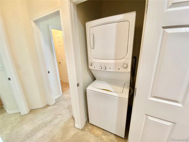 8467 Canyon Rim Circle 303, Englewood, CO 80112