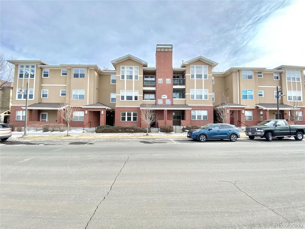 8467 Canyon Rim Circle 303, Englewood, CO 80112