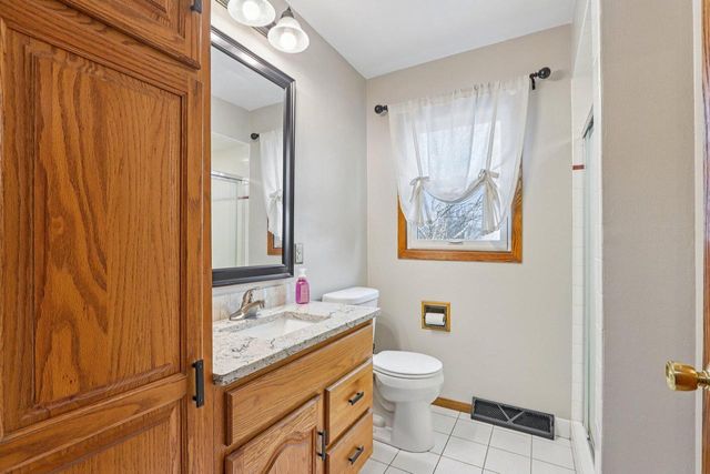 5820 S 124th STREET, Hales Corners, WI 53130