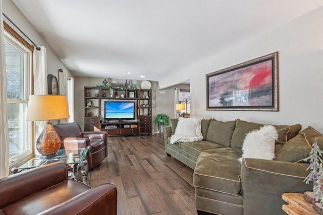 5820 S 124th STREET, Hales Corners, WI 53130