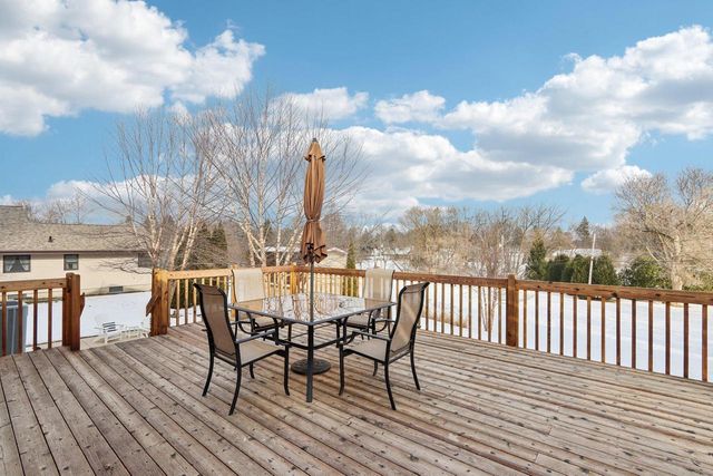 5820 S 124th STREET, Hales Corners, WI 53130