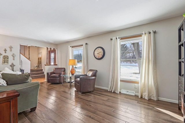 5820 S 124th STREET, Hales Corners, WI 53130