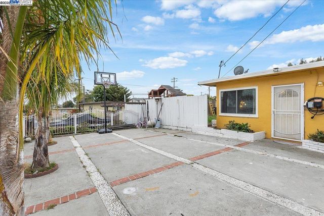 1078 Rachel Rd, San Pablo, CA 94806