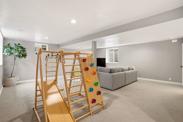 5005 S Hogan St, Spokane, WA 99223