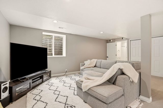 5005 S Hogan St, Spokane, WA 99223