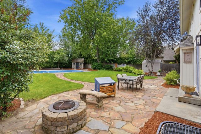 5005 S Hogan St, Spokane, WA 99223
