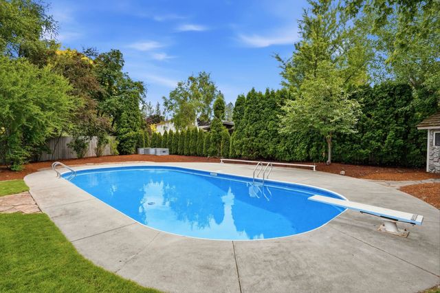 5005 S Hogan St, Spokane, WA 99223