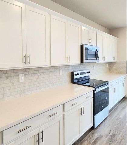 1792 Skagway Ave, Manteca, CA 95337