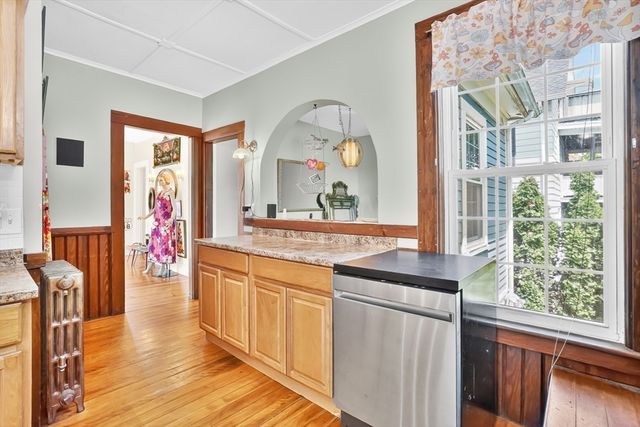 23 Oakes Ave, Southbridge, MA 01550