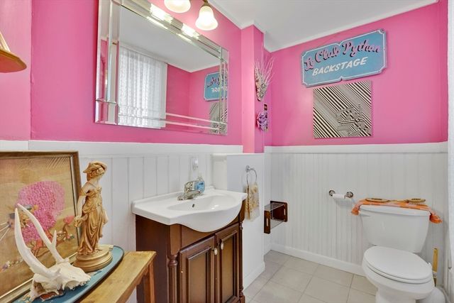 23 Oakes Ave, Southbridge, MA 01550